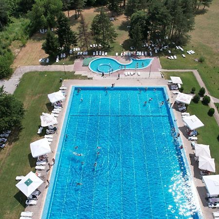 Paradise Park Polski Trŭmbesh Exterior photo